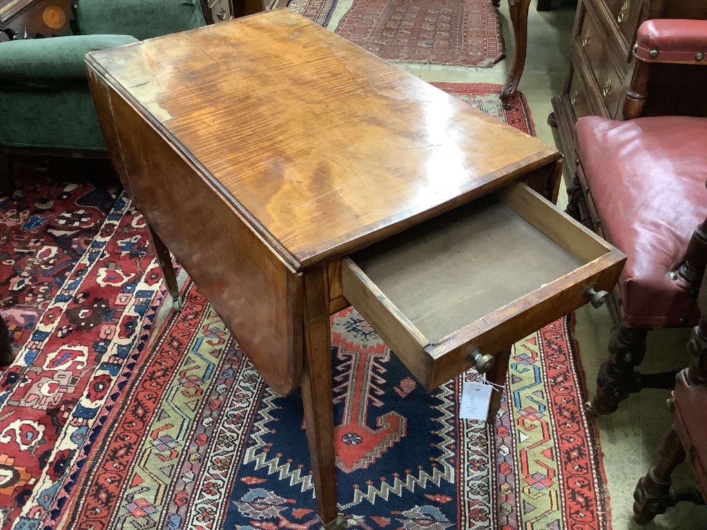 A George III satinwood Pembroke table, width 50cm, depth 87cm, height 71cm